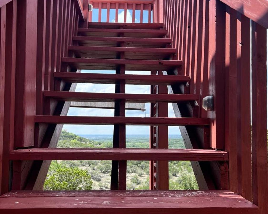 Entire 2Br 2Ba Hilltop View Home Sleeps 8 Pets 4 Acres Jacuzzi Central Ac Kingbeds Free Wifi-Parking Kitchen Washerdryer Starry Terrace Two Sunset Dining Patios Grill Stovetop Oven Fridge Onsitewoodedhiking Wildlife Coveredpatio4Pets & Birds Singing! ماربل فولز المظهر الخارجي الصورة