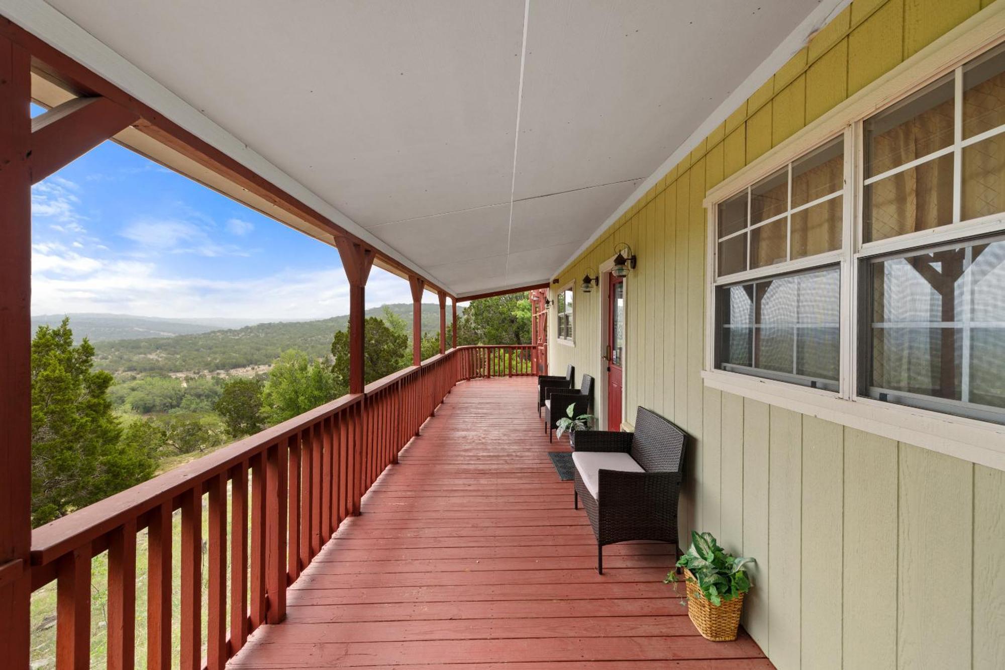 Entire 2Br 2Ba Hilltop View Home Sleeps 8 Pets 4 Acres Jacuzzi Central Ac Kingbeds Free Wifi-Parking Kitchen Washerdryer Starry Terrace Two Sunset Dining Patios Grill Stovetop Oven Fridge Onsitewoodedhiking Wildlife Coveredpatio4Pets & Birds Singing! ماربل فولز المظهر الخارجي الصورة