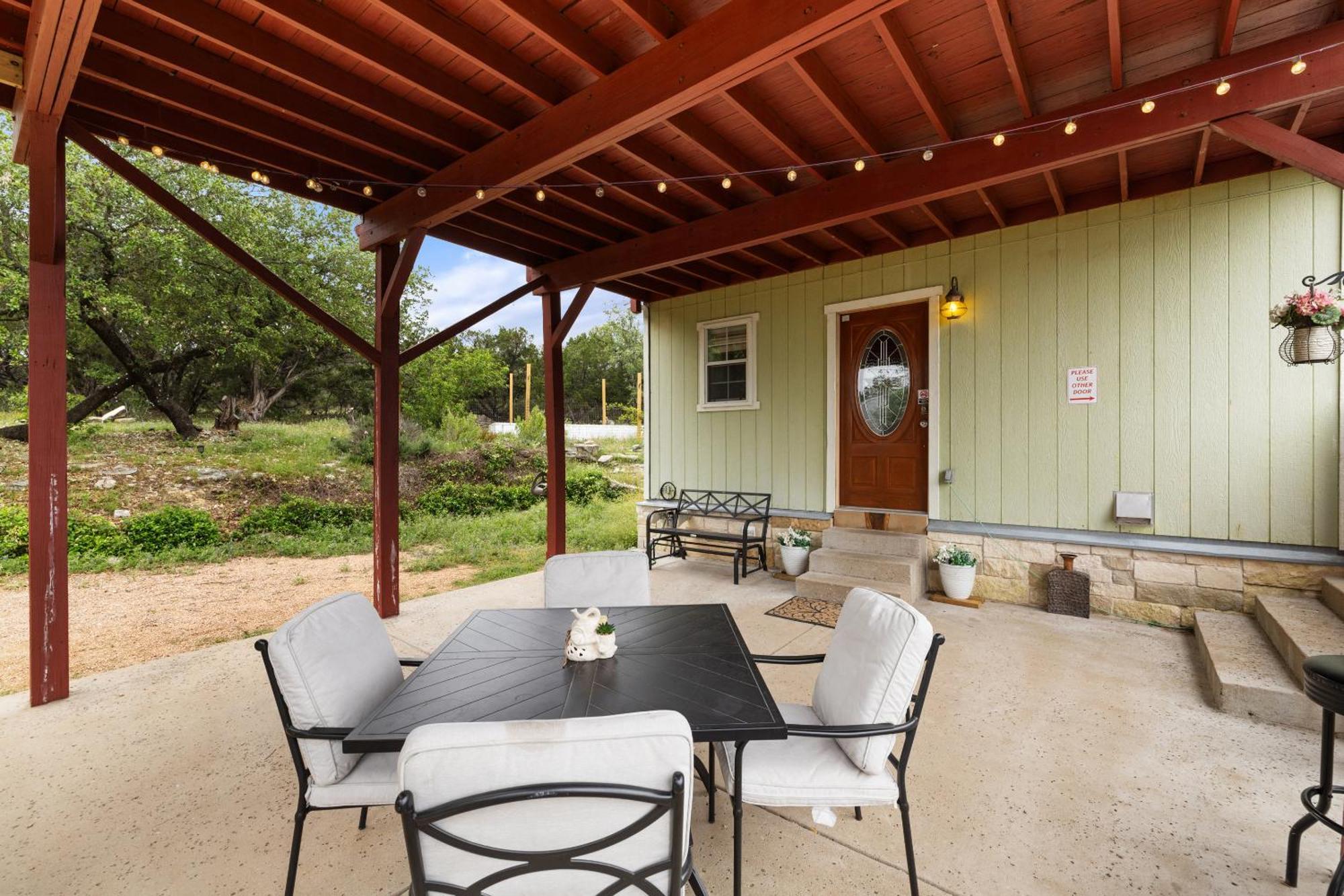 Entire 2Br 2Ba Hilltop View Home Sleeps 8 Pets 4 Acres Jacuzzi Central Ac Kingbeds Free Wifi-Parking Kitchen Washerdryer Starry Terrace Two Sunset Dining Patios Grill Stovetop Oven Fridge Onsitewoodedhiking Wildlife Coveredpatio4Pets & Birds Singing! ماربل فولز المظهر الخارجي الصورة