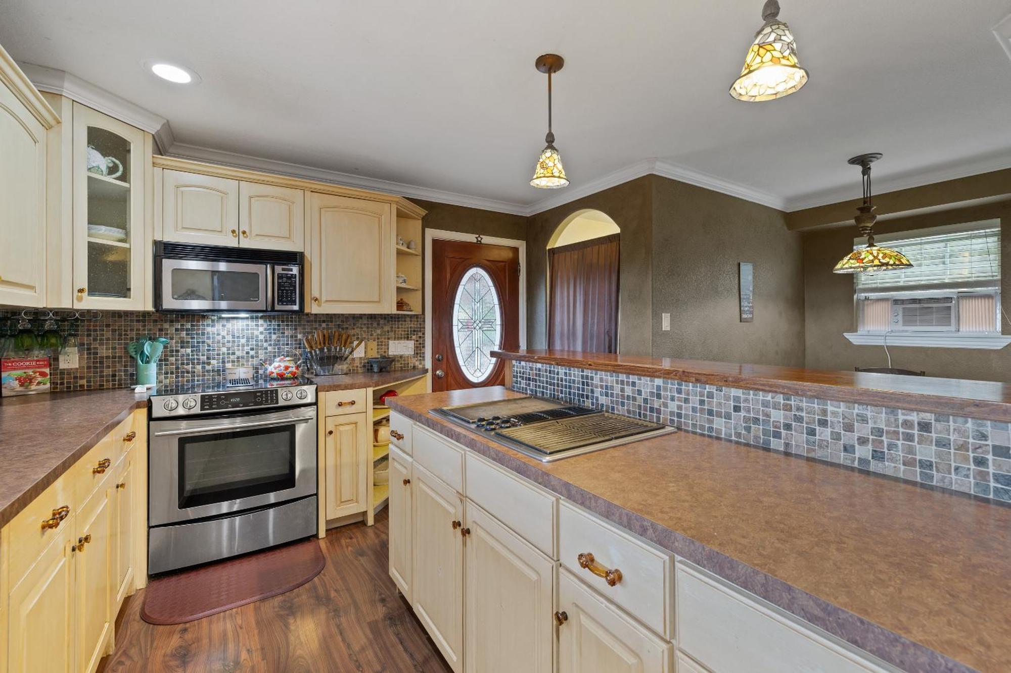 Entire 2Br 2Ba Hilltop View Home Sleeps 8 Pets 4 Acres Jacuzzi Central Ac Kingbeds Free Wifi-Parking Kitchen Washerdryer Starry Terrace Two Sunset Dining Patios Grill Stovetop Oven Fridge Onsitewoodedhiking Wildlife Coveredpatio4Pets & Birds Singing! ماربل فولز المظهر الخارجي الصورة